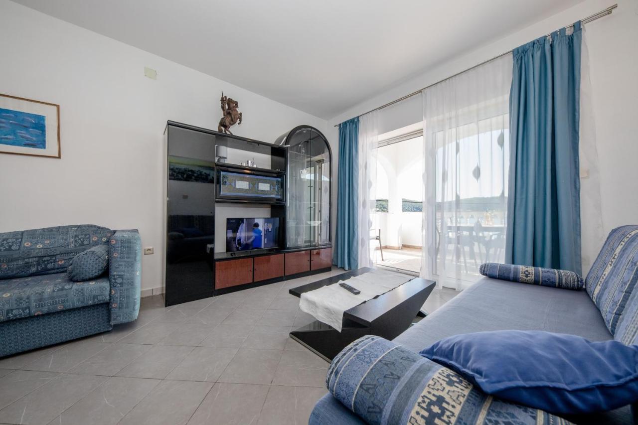 Apartments And Rooms By The Sea Supetarska Draga - Gornja, Rab - 11579 Exterior foto
