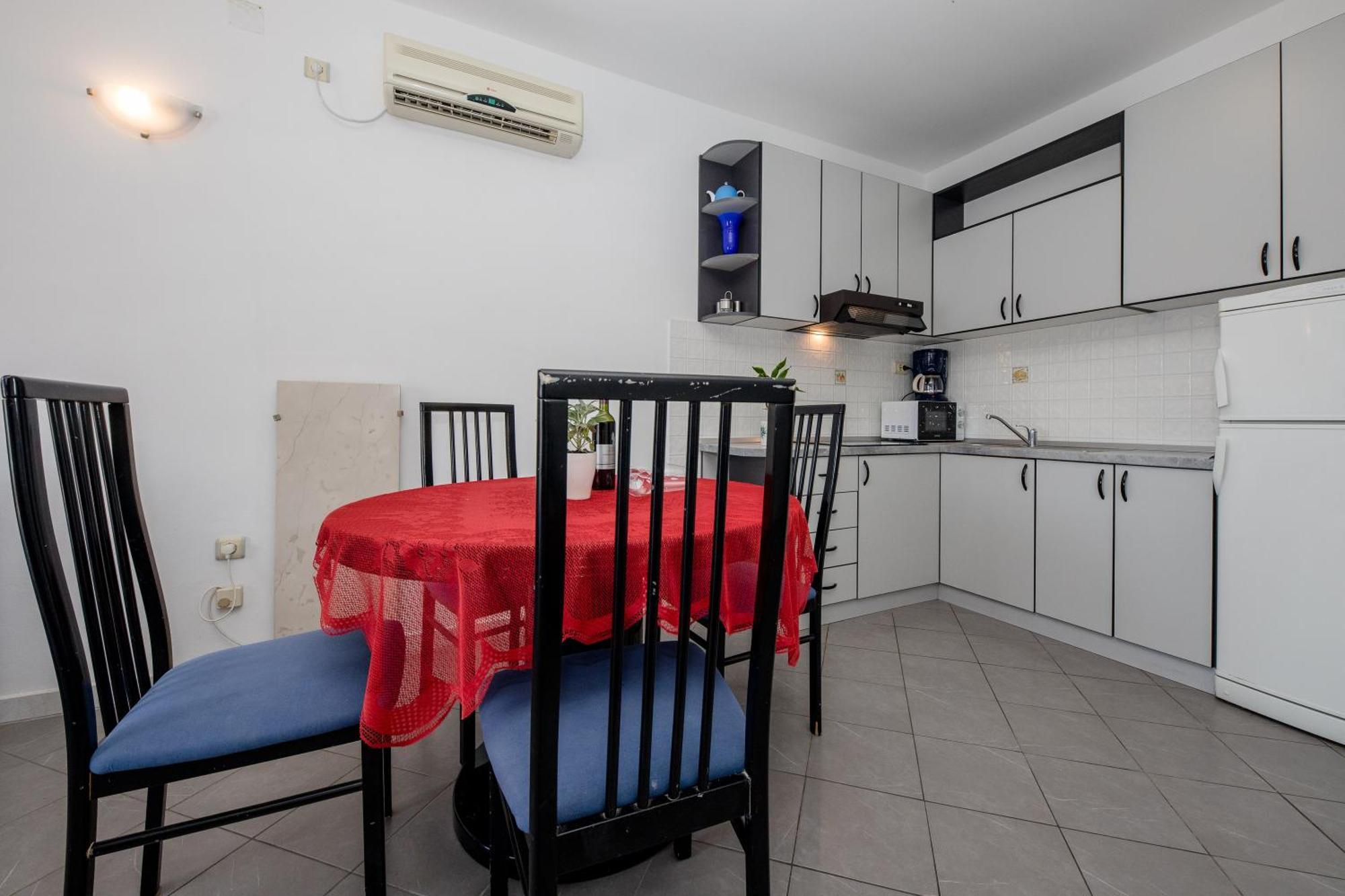 Apartments And Rooms By The Sea Supetarska Draga - Gornja, Rab - 11579 Habitación foto