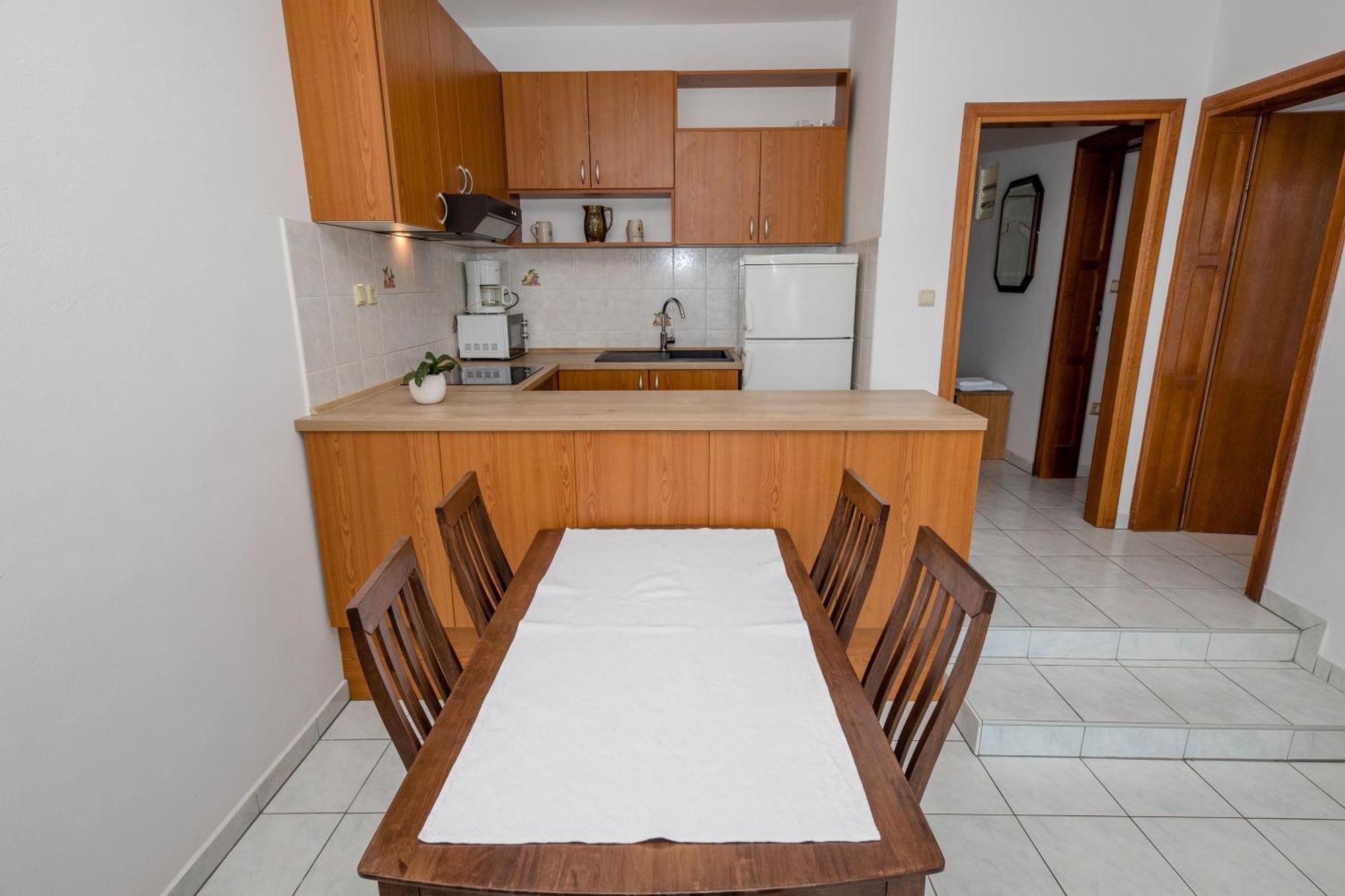 Apartments And Rooms By The Sea Supetarska Draga - Gornja, Rab - 11579 Habitación foto